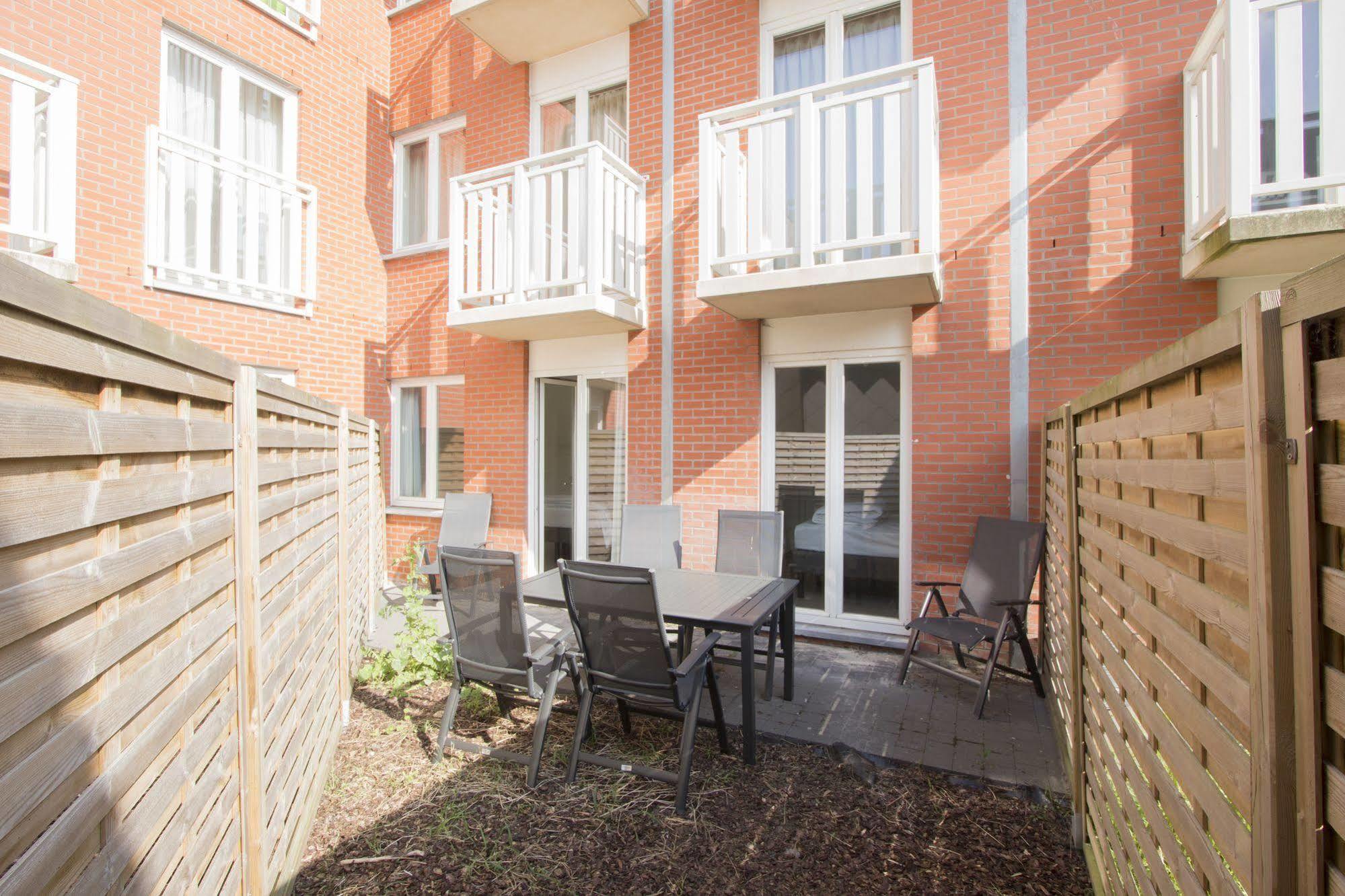 Holiday Suites De Panne Exterior foto